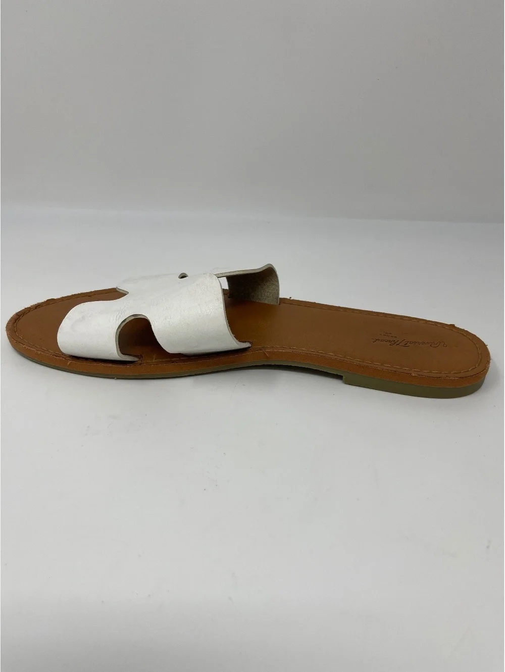 Universal Thread Womens White H Band Cutout Slide Sandals Flat Shoes Size 9.5